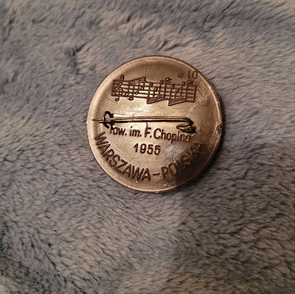 VIntage 1955 cameo of Fryderyk Chopin Society Badge - Picture 4 of 6